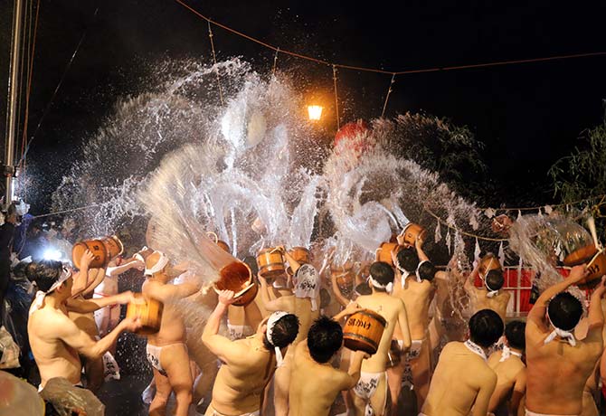 2019川原湯温泉湯かけ祭り